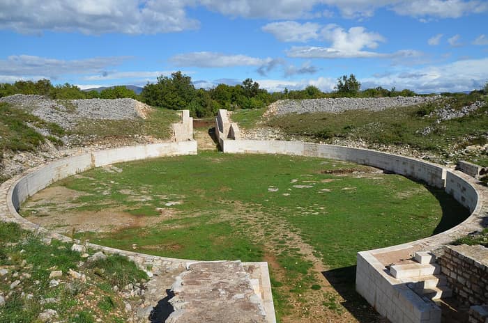 Anfiteatro del campo legionario di Burnum, in Dalmazia