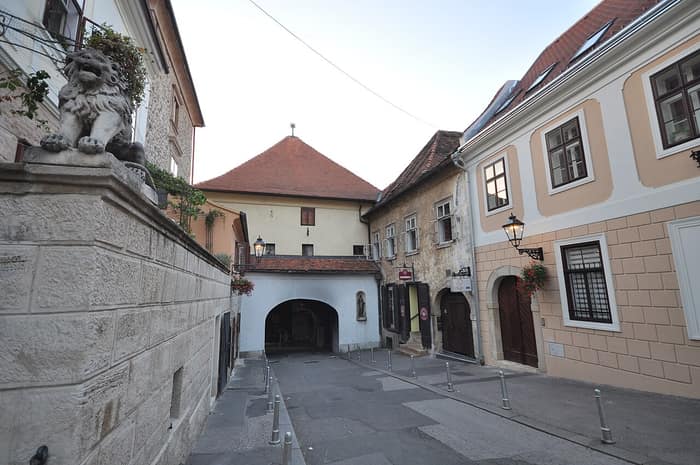 Vue de rue de Gornji Grad, la ville haute de Zagreb